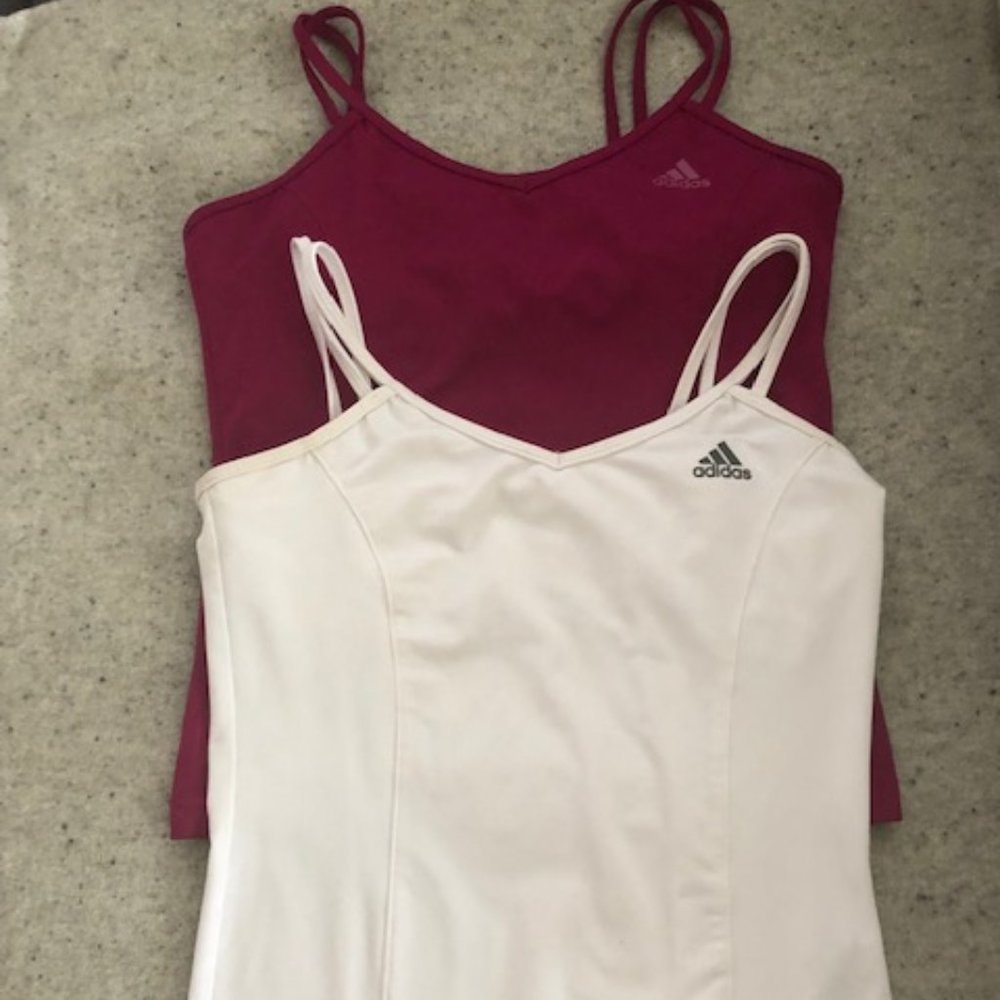 Bundle of 2 Adidas sports tank with shelf bra size L - Y2k
